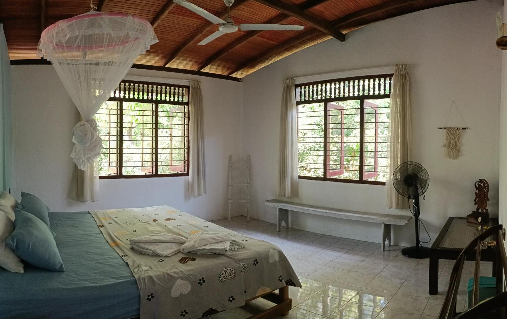 'Kolamba Gedara' Green Apartment Ruwanwella Esterno foto